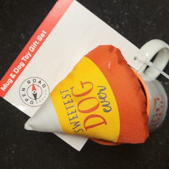 🐶Mug & Dogg Toy Gift Set - Picture 3 of 6